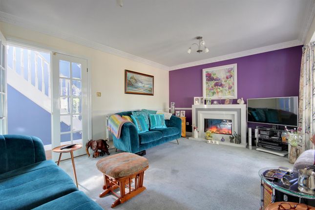 49, Sellers Drive, Leconfield photo 3