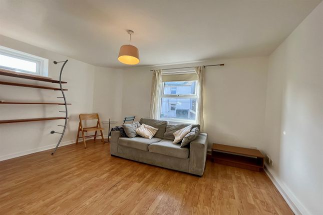 Flat 1, 3 New High Street, Headington, Oxford photo 3