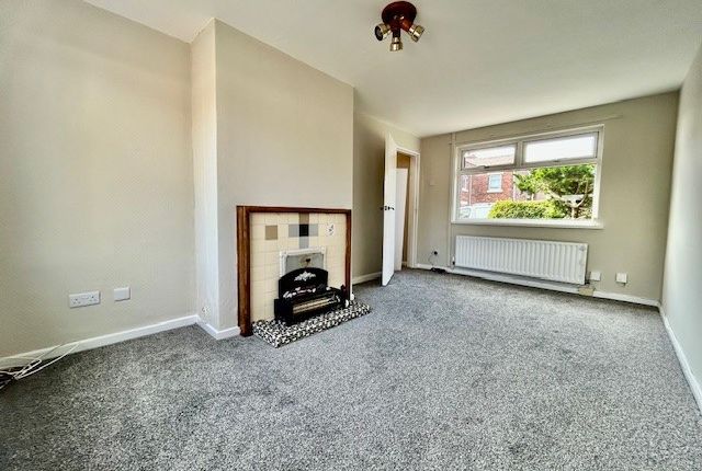 37, Chorley photo 4