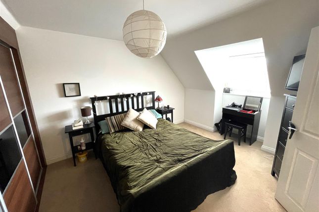 Bed 1 x1.Jpg