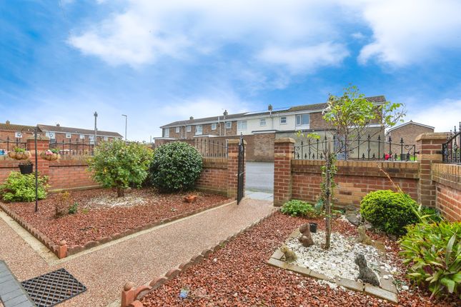 2, Fletcher Walk, HARTLEPOOL photo 2