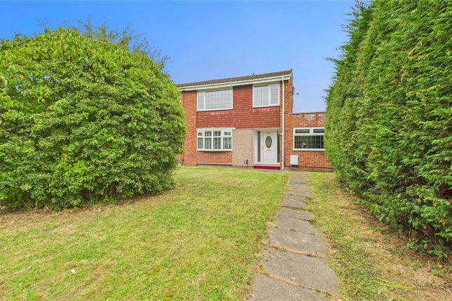 3-bed house on 15, Whitfield Close, Eaglescliffe, £165,000