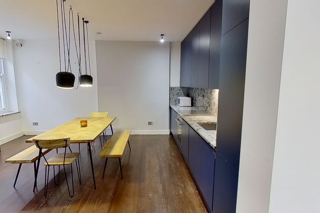 Flat for sale in Brunswick Place, London