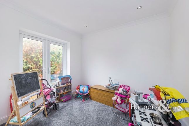 Semi-detached house for sale in Broomfield Road, Bexleyheath
