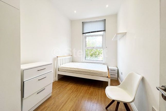 143a Junction Road, London, London photo 4