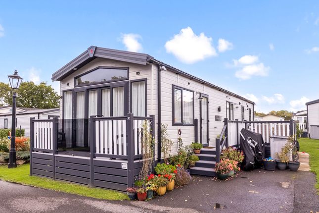2-bed caravan on 31 Downsview Park, Bramlands Lane, Henfield, £160,000