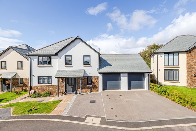 A01 - 11, Clover Park, Plymouth - 250912