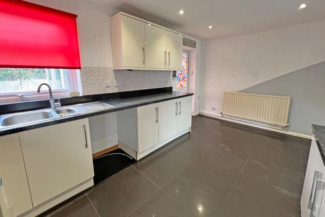 10, Abbotts Close, Telford photo 5
