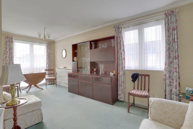 Flat for sale in Coverdale Road, Willesden Green