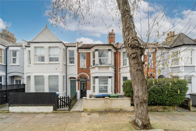 Flat for sale in Chapter Road, London
