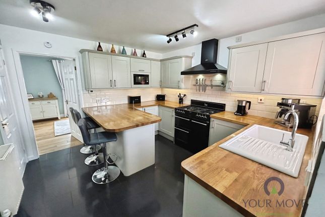 24, Park View Close, Stoke On Trent photo 3