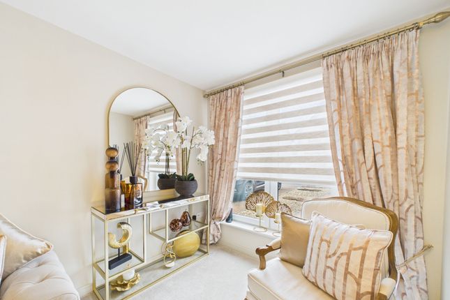 29 Beck Avenue, Larkhall photo 4