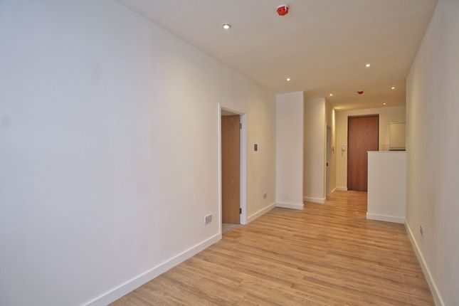 Flat 5, Rose Court, 105, Victoria Road, Hampshire photo 2