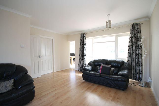 83, Dunsgreen, Newcastle Upon Tyne photo 4