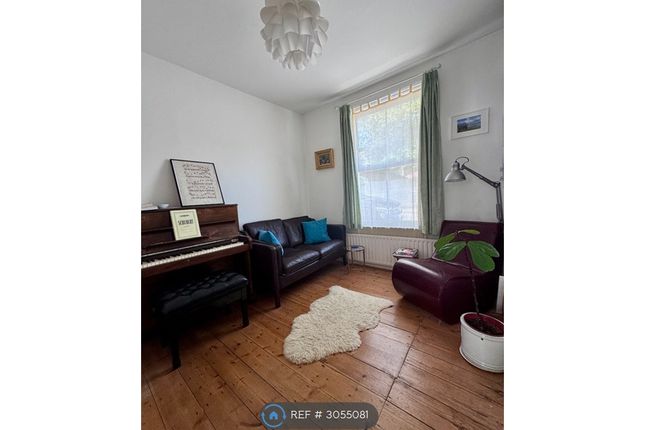 Emma Road, London photo 3
