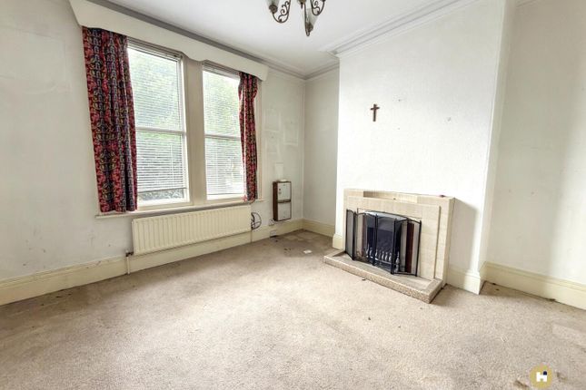 60, Denby Dale Road, Wakefield photo 2