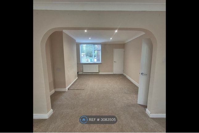 Elkesley Road Meden Vale, Mansfield photo 3