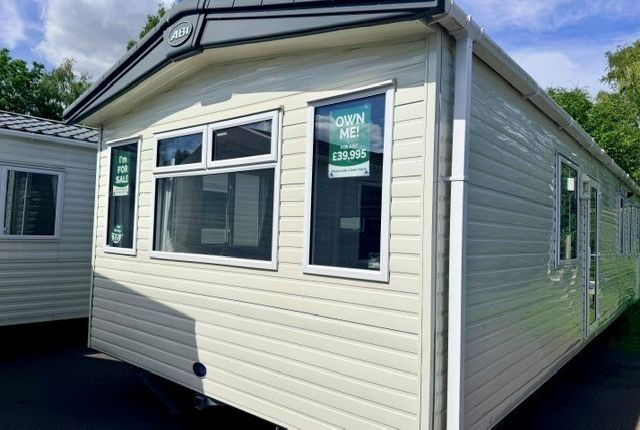 Carlton Meres Holiday Park, Saxmundham photo 2