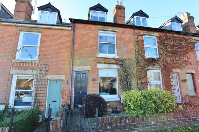 Terraced house to rent in Garfield Road, Bishops Waltham, Southampton