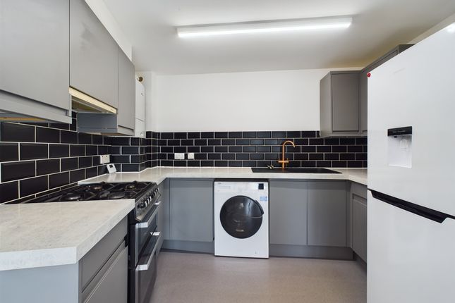 Flat to rent in Lockyers Quay, Plymouth