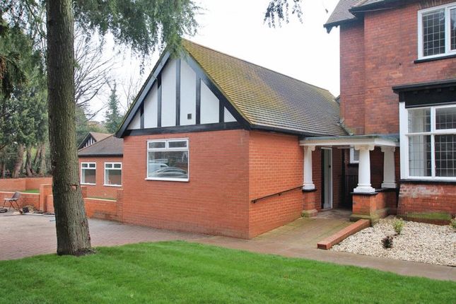 Thumbnail Bungalow to rent in Abbey Road, Grimsby