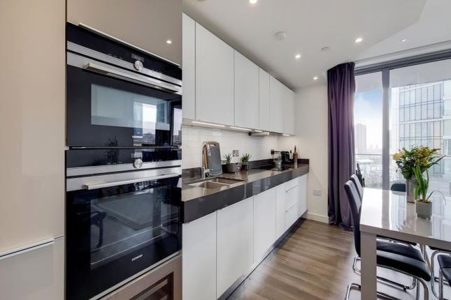 Thumbnail Flat to rent in Aldgate, London