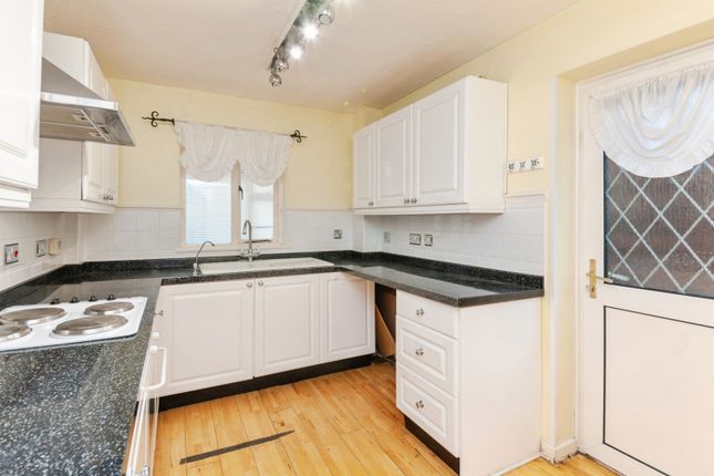 4, Sandwich Road, Essex photo 4