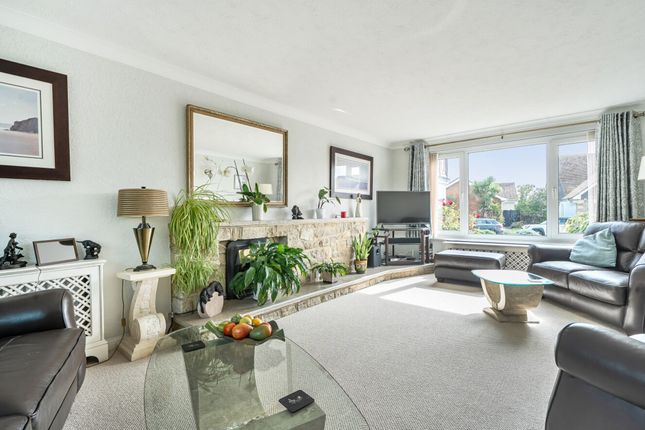 8 Shorecroft, Bognor Regis photo 3
