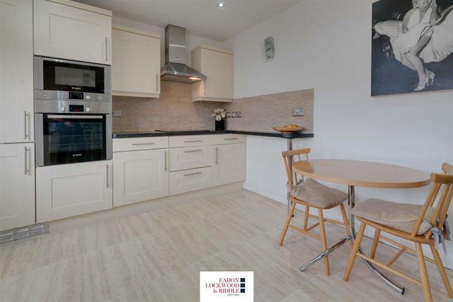 52, St. Albans Way, Rotherham photo 4