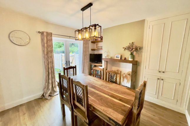 43, Water Lane, West Yorkshire photo 5