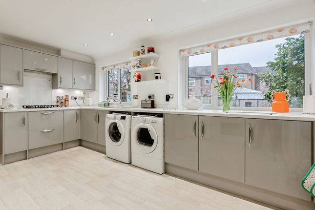 12, Harefield Rise, Lancashire photo 2