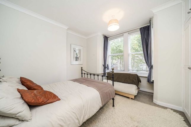 4B, Mount Park Road, London photo 4