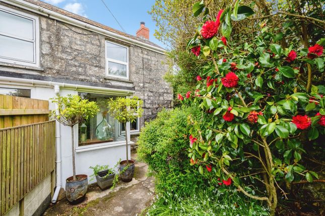 2-bed house on 1, Burras Row, Cornwall, £135,000