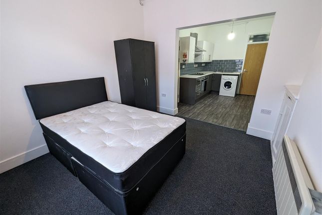 Thumbnail Studio to rent in Mundy Place, Cathays, Cardiff