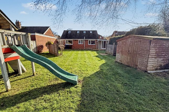 3 Woodlands Avenue, Leek photo 3