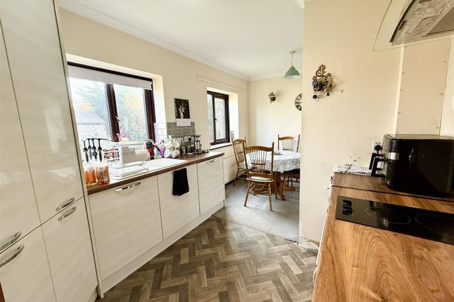 Seabreeze, Lighthouse Lane, Norwich photo 3