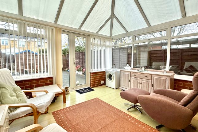 25, Launceston Close, Gosport photo 3
