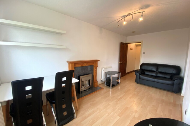 54, Wilmslow photo 3