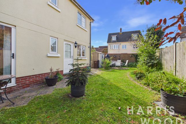 6, Merediths Close, Colchester photo 4