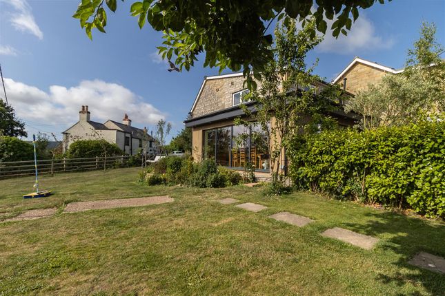 Lavender Cottage, Main Road, Newbridge photo 4