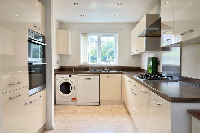 5, Olive Crescent, Oldham photo 4