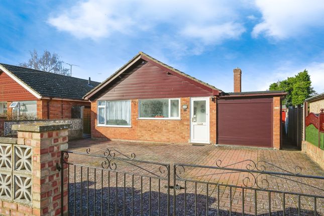 Thumbnail Detached bungalow for sale in Elm Road, North Moreton, Didcot