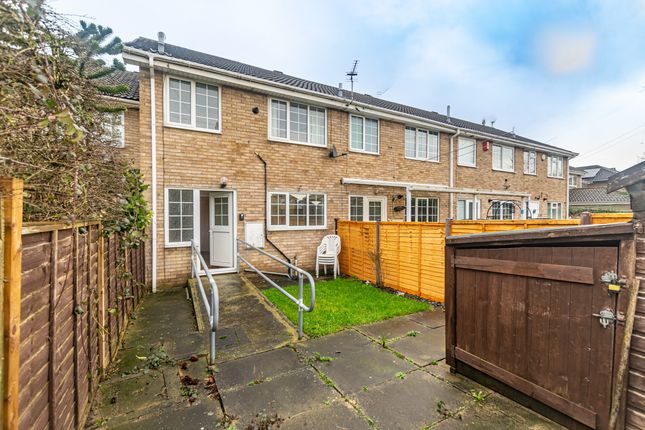 Thumbnail Terraced house for sale in Stone Brig Lane, Leeds