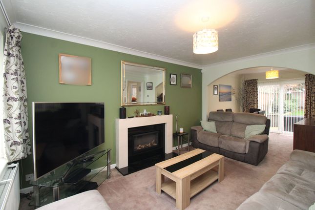 32 Lutyens Drive, Paignton photo 2