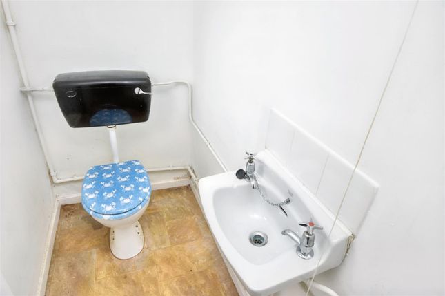 8, Reigate Walk, Corby photo 4