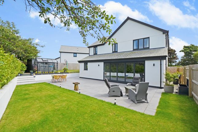2 Orion Gardens, Redruth photo 4