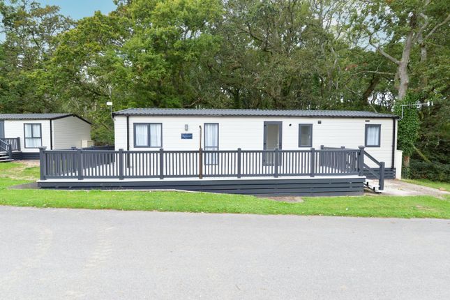 Mobile/park home for sale in Woodland View, Bashley Park, Sway Road, New Milton