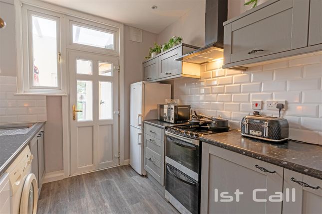94, Ambleside Drive, Southend-On-Sea photo 4