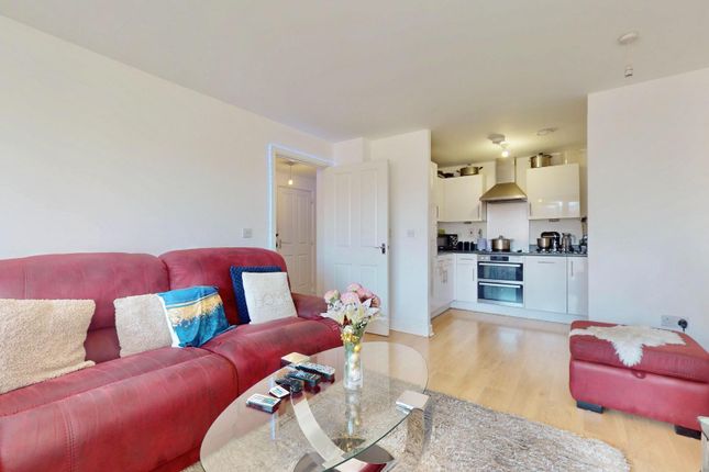 Flat 108, 4, Brunel House, Chancellor Way, Dagenham photo 3