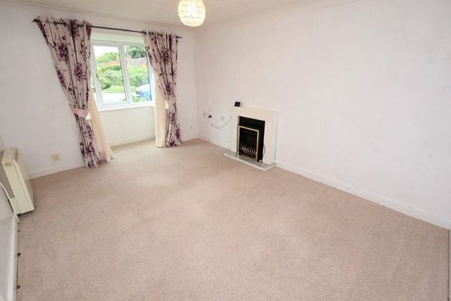 8, Goosefield Close, Market Drayton photo 2